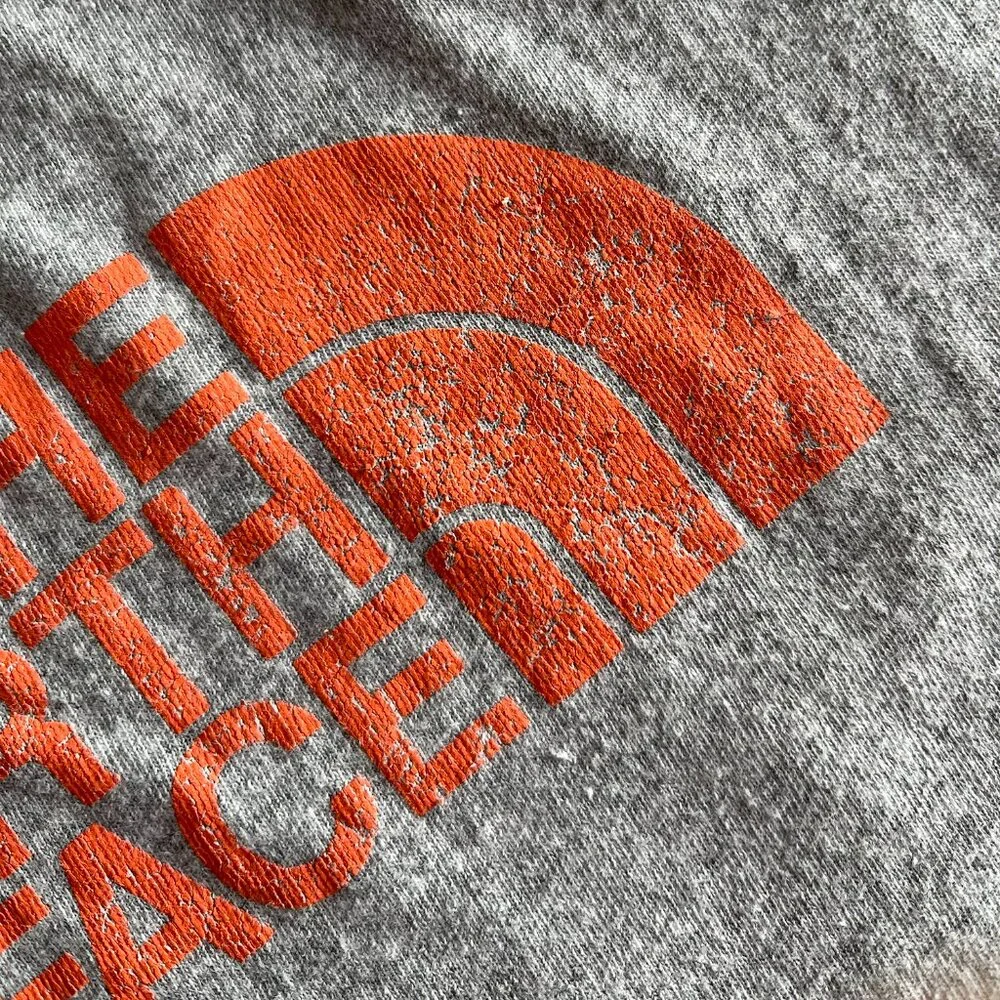 The North Face gray and orange logo tee S - Picture 3 of 7